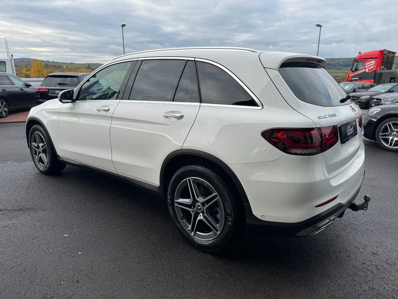 Mercedes-Benz GLC 200 4M AMG+Pano+Distr+StandH+AHK+360+HUD - SUV: photos 4 Mercedes-Benz GLC 200 4M AMG+Pano+Distr+StandH+AHK+360+HUD - SUV: photos 4