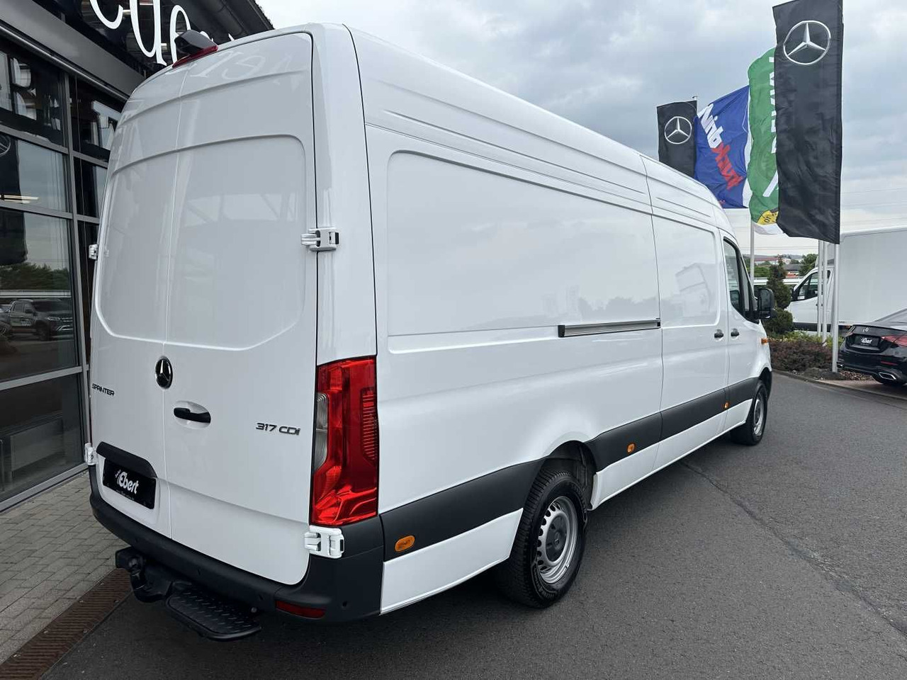 Mercedes-Benz Sprinter 317 CDI 4325 9G AHK Klima Kamera MBUX - Fourgon utilitaire: photos 4 Mercedes-Benz Sprinter 317 CDI 4325 9G AHK Klima Kamera MBUX - Fourgon utilitaire: photos 4