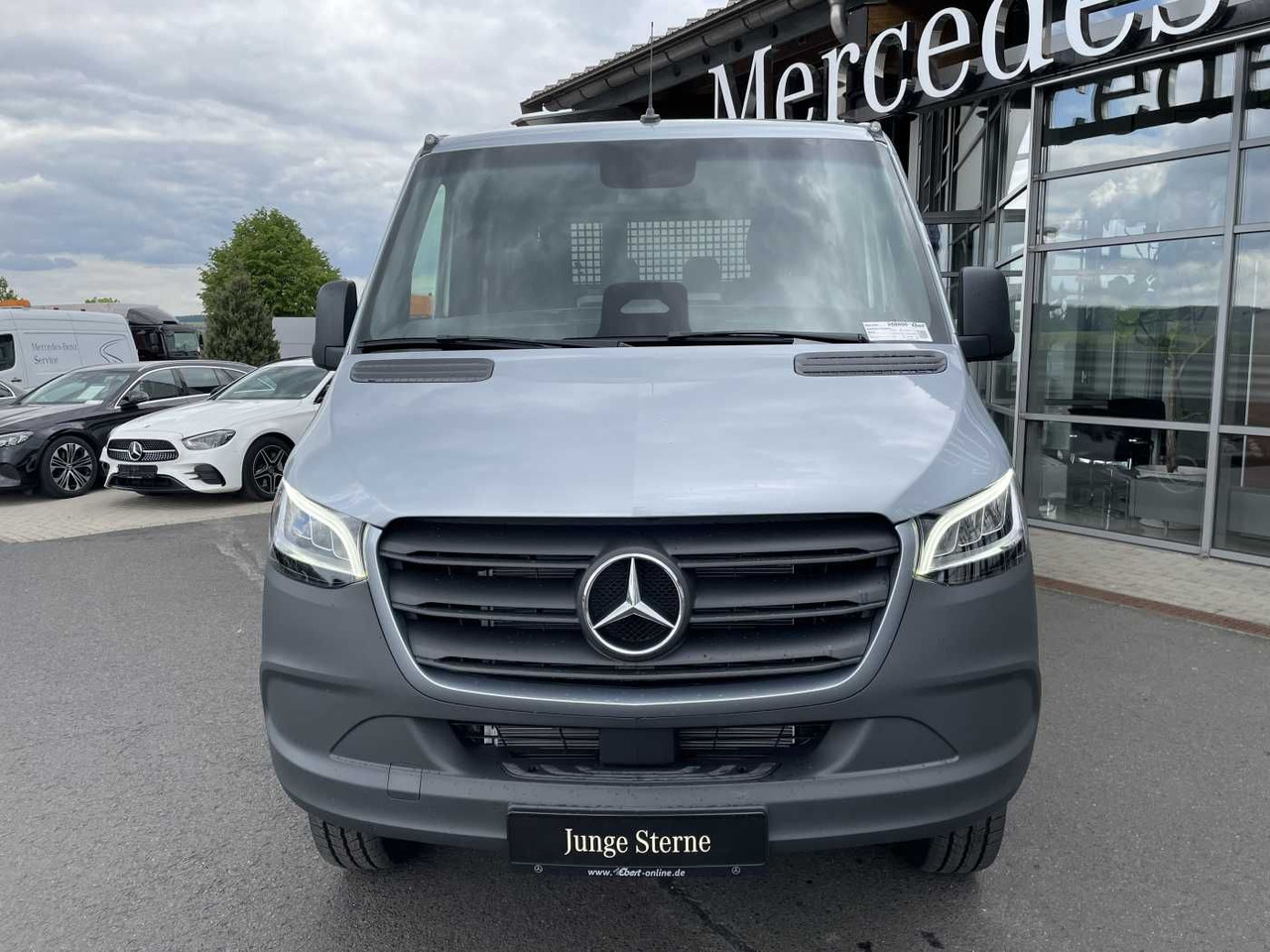 Mercedes-Benz Sprinter 319 CDI 4x4 DoKa Klima Stdheiz AHK LED - Utilitaire plateau: photos 2 Mercedes-Benz Sprinter 319 CDI 4x4 DoKa Klima Stdheiz AHK LED - Utilitaire plateau: photos 2