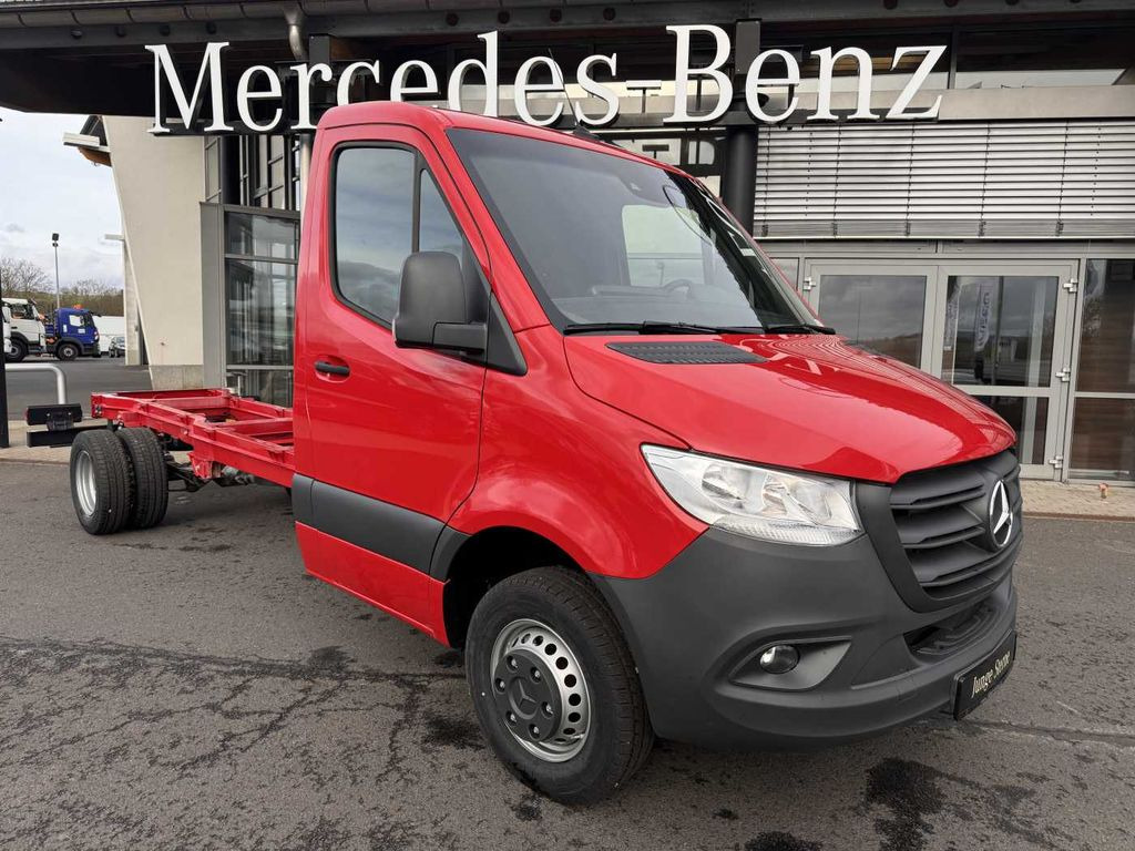 Mercedes-Benz Sprinter 517 CDI 4325 Fahrgestell AHK3,5 5.500kg - Châssis cabine: photos 1 Mercedes-Benz Sprinter 517 CDI 4325 Fahrgestell AHK3,5 5.500kg - Châssis cabine: photos 1