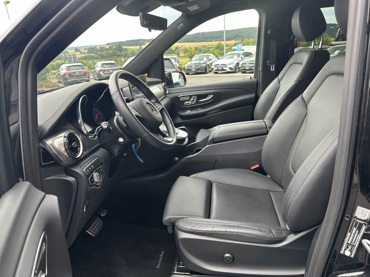 Mercedes-Benz V 300 d 4MATIC EXCLUSIVE AMG Panorama DISTRONIC en leasing occasion Mercedes-Benz V 300 d 4MATIC EXCLUSIVE AMG Panorama DISTRONIC: photos 10