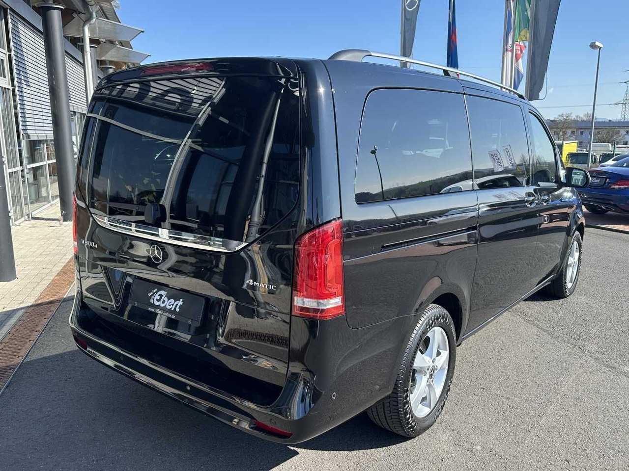 Mercedes-Benz V 300 d AVA ED 4MATIC AHK2,5to Standheiz 360Kam - Voiture: photos 4 Mercedes-Benz V 300 d AVA ED 4MATIC AHK2,5to Standheiz 360Kam - Voiture: photos 4