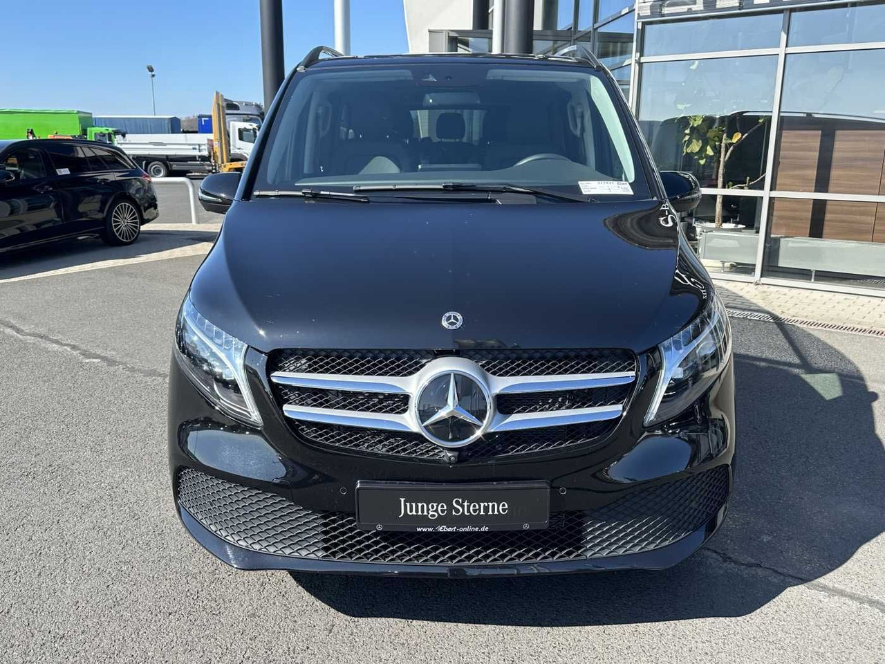 Mercedes-Benz V 300 d AVA ED 4MATIC AHK2,5to Standheiz 360Kam - Voiture: photos 2 Mercedes-Benz V 300 d AVA ED 4MATIC AHK2,5to Standheiz 360Kam - Voiture: photos 2