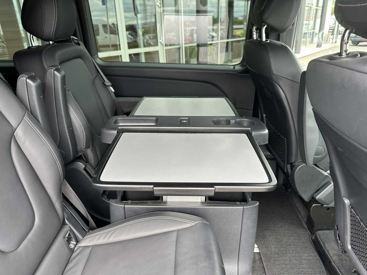 Voiture Mercedes-Benz V 300 d EDITION AMG AHK Tisch Leder ILS 7Sitze: photos 9