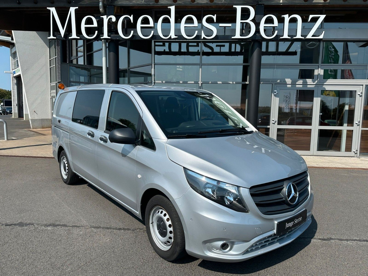 Mercedes-Benz Vito 114 CDI Mixto Regal AHK Klima PARKTRONIC - Transport de personnes: photos 1 Mercedes-Benz Vito 114 CDI Mixto Regal AHK Klima PARKTRONIC - Transport de personnes: photos 1