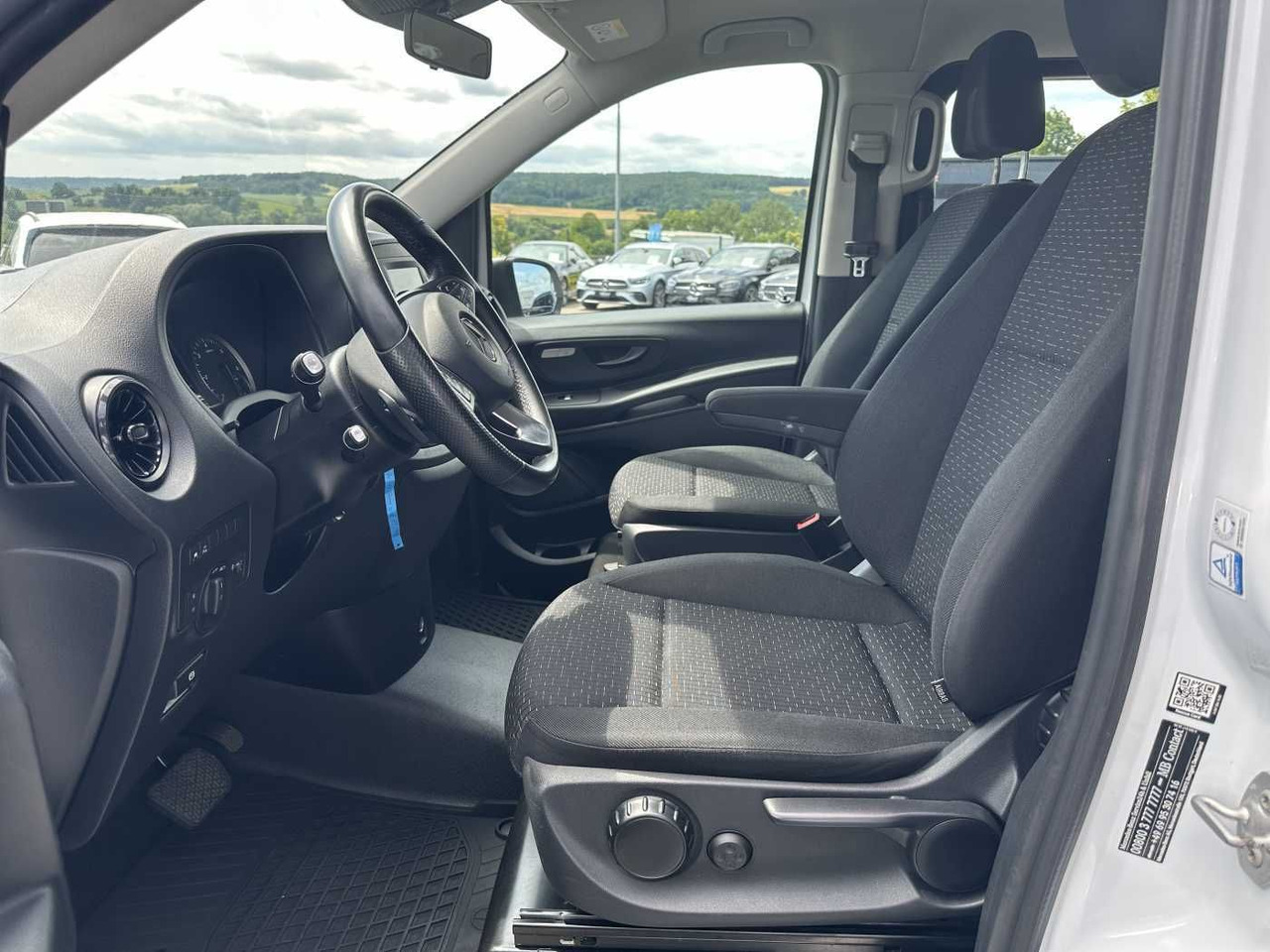 Transport de personnes Mercedes-Benz Vito 114 CDI Tourer 9G Klima Audio40 Extralang: photos 11