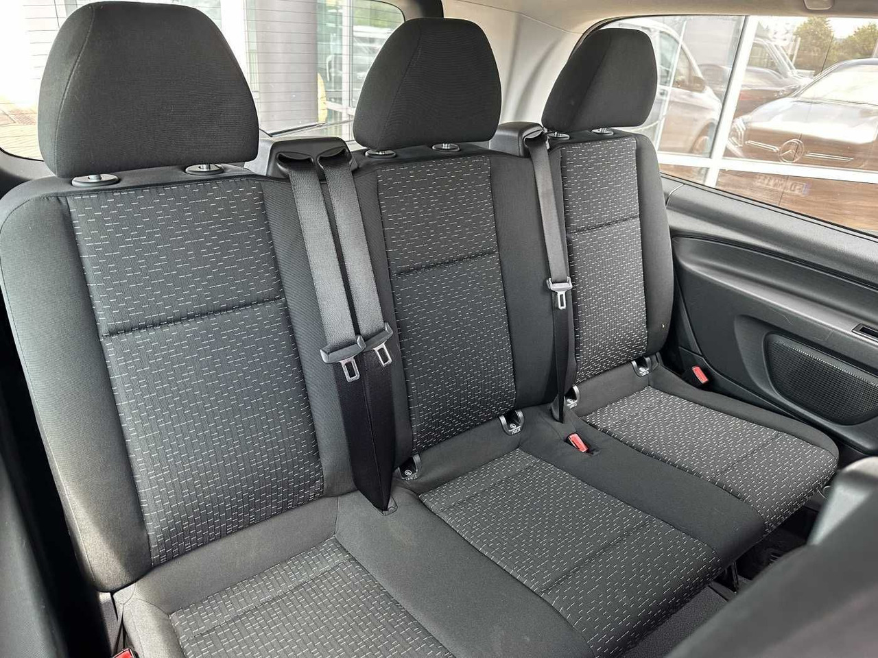Transport de personnes Mercedes-Benz Vito 114 CDI Tourer 9G Klima Audio40 Extralang: photos 7