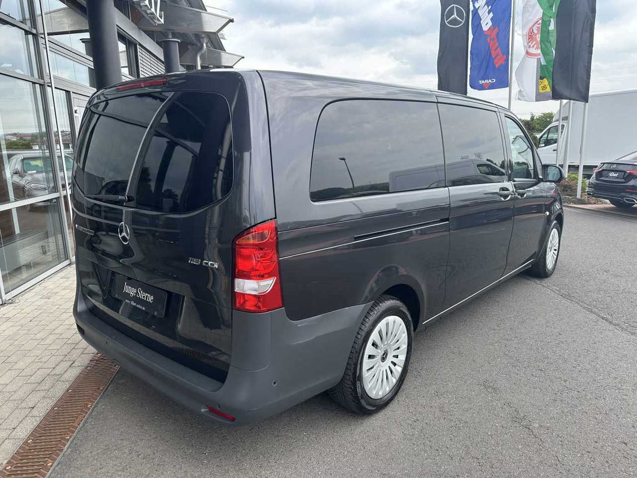 Mercedes-Benz Vito 116 CDI Tourer 3430 9G 2xKlima Kamera - Voiture: photos 4 Mercedes-Benz Vito 116 CDI Tourer 3430 9G 2xKlima Kamera - Voiture: photos 4