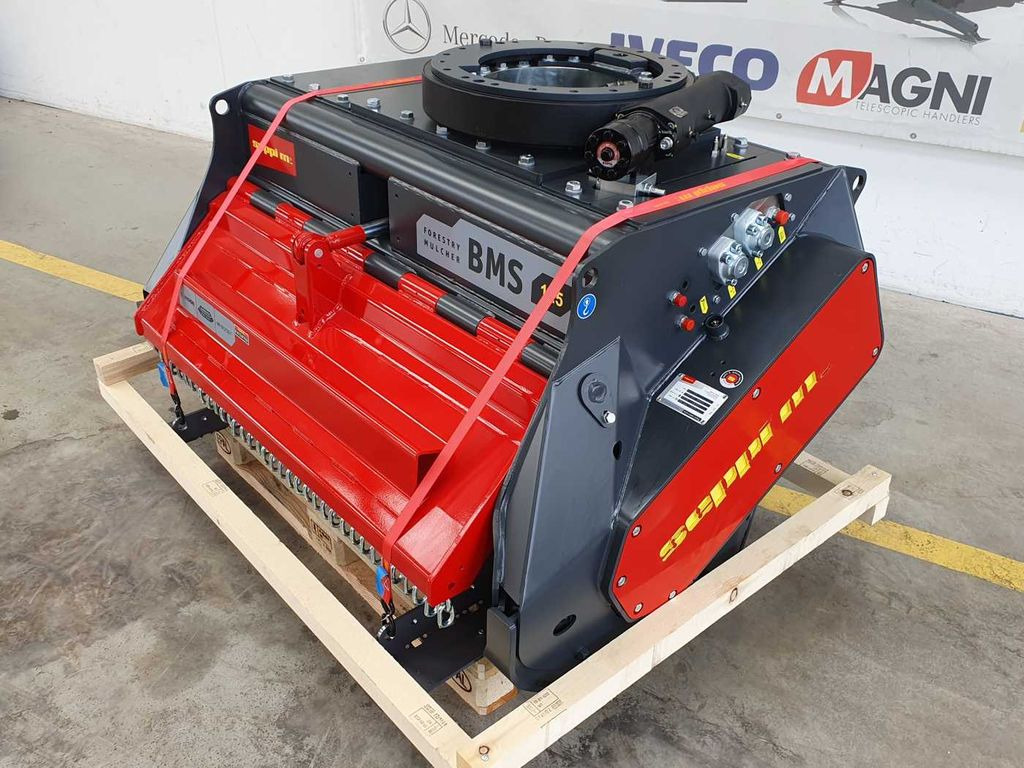 Seppi M. BMS 125 / 13-30t Forstmulcher Drehmotor - Broyeur forestier: photos 3 Seppi M. BMS 125 / 13-30t Forstmulcher Drehmotor - Broyeur forestier: photos 3