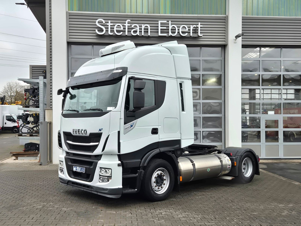 Iveco Stralis 460NP LNG Intarder 3 Stück - Tracteur routier: photos 2 Iveco Stralis 460NP LNG Intarder 3 Stück - Tracteur routier: photos 2