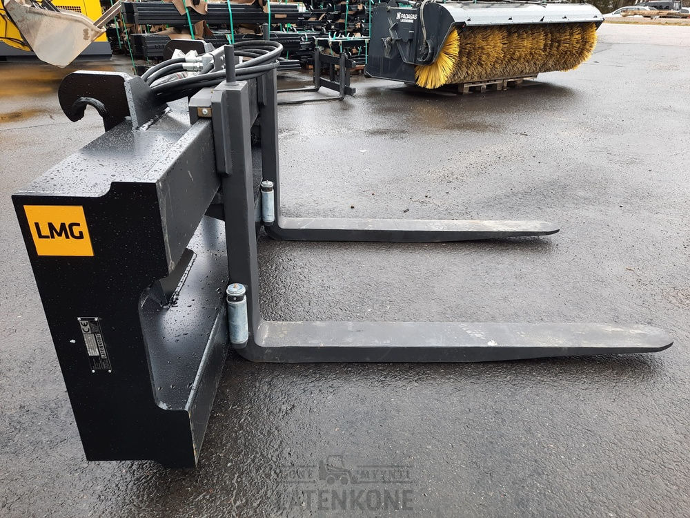 Fourches pour Engins de chantier LMG Hydrauliset trukkipiikit 11000kg 2200mm/1500mm Sivusiirto Volvo BM: photos 8