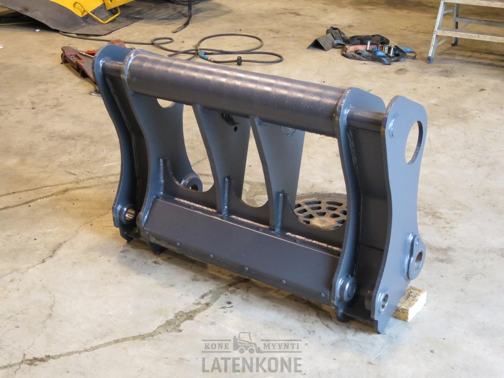 Volvo pikakiinnike L90-120 C-D-E-F-H hydraulinen - Attache rapide pour Engins de chantier: photos 2 Volvo pikakiinnike L90-120 C-D-E-F-H hydraulinen - Attache rapide pour Engins de chantier: photos 2