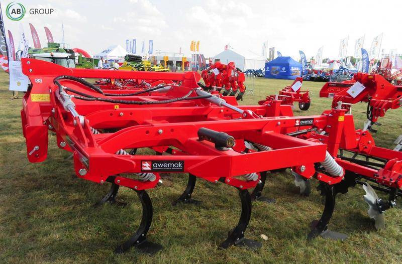 Awemak hydraulic foldable no-till cultivator Matador M42, 4.2 m - Bineuse: photos 2 Awemak hydraulic foldable no-till cultivator Matador M42, 4.2 m - Bineuse: photos 2