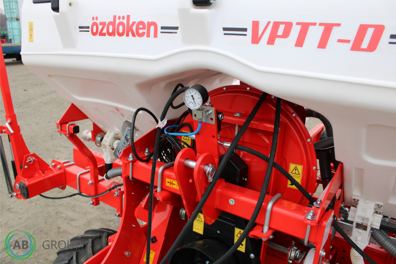 Four-row pneumatic precision seeder with depth fertilization Ozdoken VPTT - Semoir monograine: photos 4 Four-row pneumatic precision seeder with depth fertilization Ozdoken VPTT - Semoir monograine: photos 4