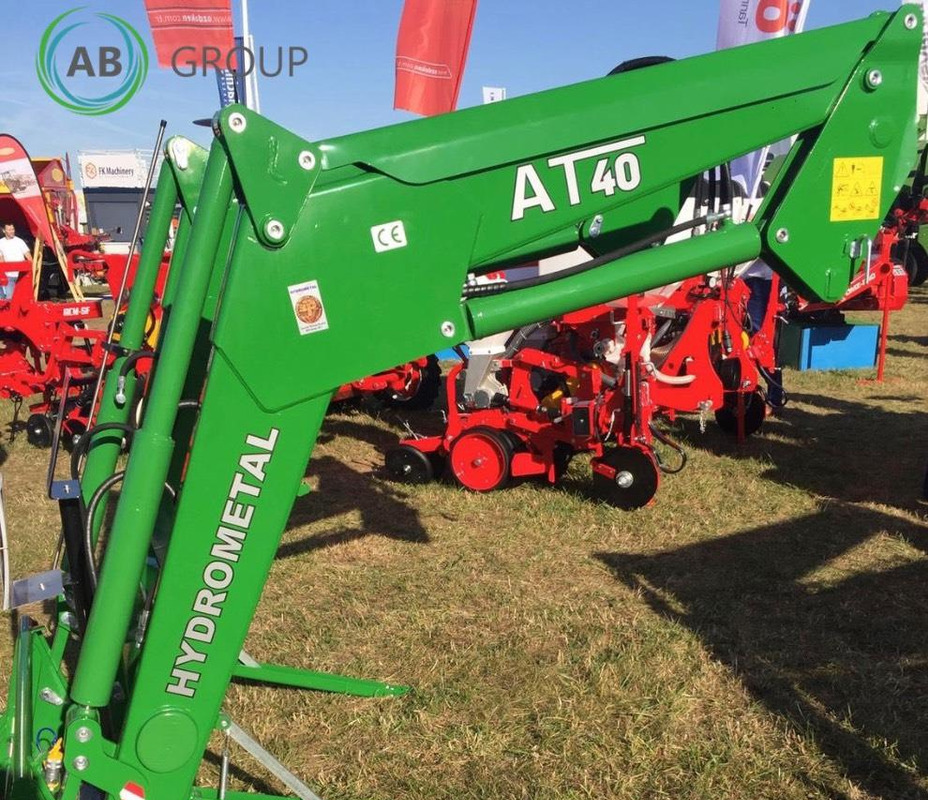 Hydrometal front loader AT-40 - Chargeur frontal pour tracteur: photos 1 Hydrometal front loader AT-40 - Chargeur frontal pour tracteur: photos 1