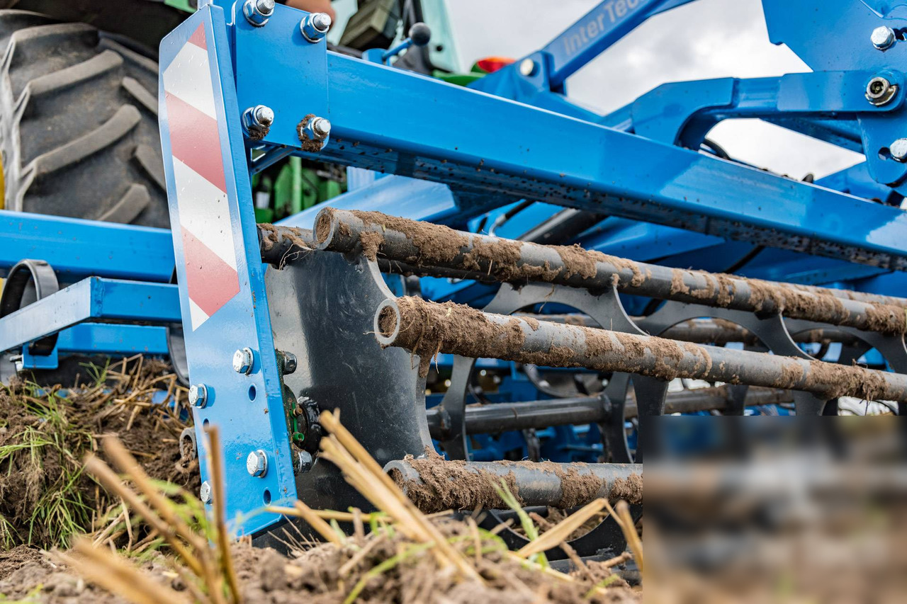 Inter-Tech cultivating and sowing unit 2.7m BAU01 - Bineuse: photos 5 Inter-Tech cultivating and sowing unit 2.7m BAU01 - Bineuse: photos 5