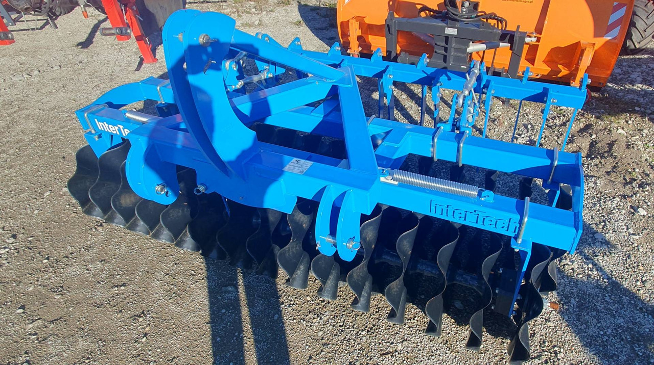 Inter-Tech front disc aggregate 2,5m with teeth drag - Cover crop: photos 1 Inter-Tech front disc aggregate 2,5m with teeth drag - Cover crop: photos 1