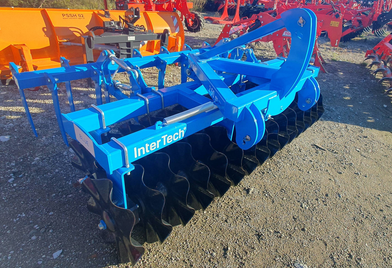 Inter-Tech front disc aggregate 2,5m with teeth drag - Cover crop: photos 3 Inter-Tech front disc aggregate 2,5m with teeth drag - Cover crop: photos 3