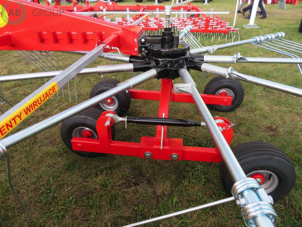 Jar-Met tandem rotary rake Z206, 3,5m - Faneuse: photos 5 Jar-Met tandem rotary rake Z206, 3,5m - Faneuse: photos 5