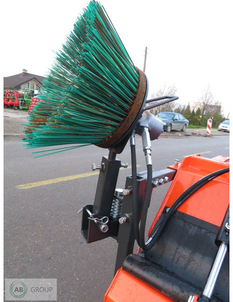 METAL-TECHNIK zamiatarka 1,8m - Brosse pour Véhicule de voirie/ Spécial: photos 4 METAL-TECHNIK zamiatarka 1,8m - Brosse pour Véhicule de voirie/ Spécial: photos 4