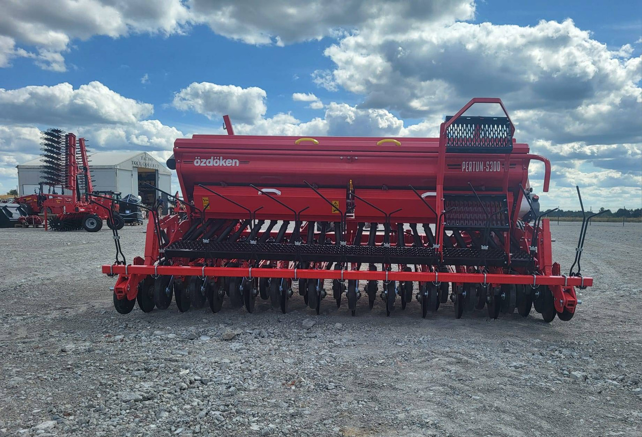 Ozdoken mechanical seed drill Pertum-S 300 - double-disc - on stock - Semoir: photos 5 Ozdoken mechanical seed drill Pertum-S 300 - double-disc - on stock - Semoir: photos 5