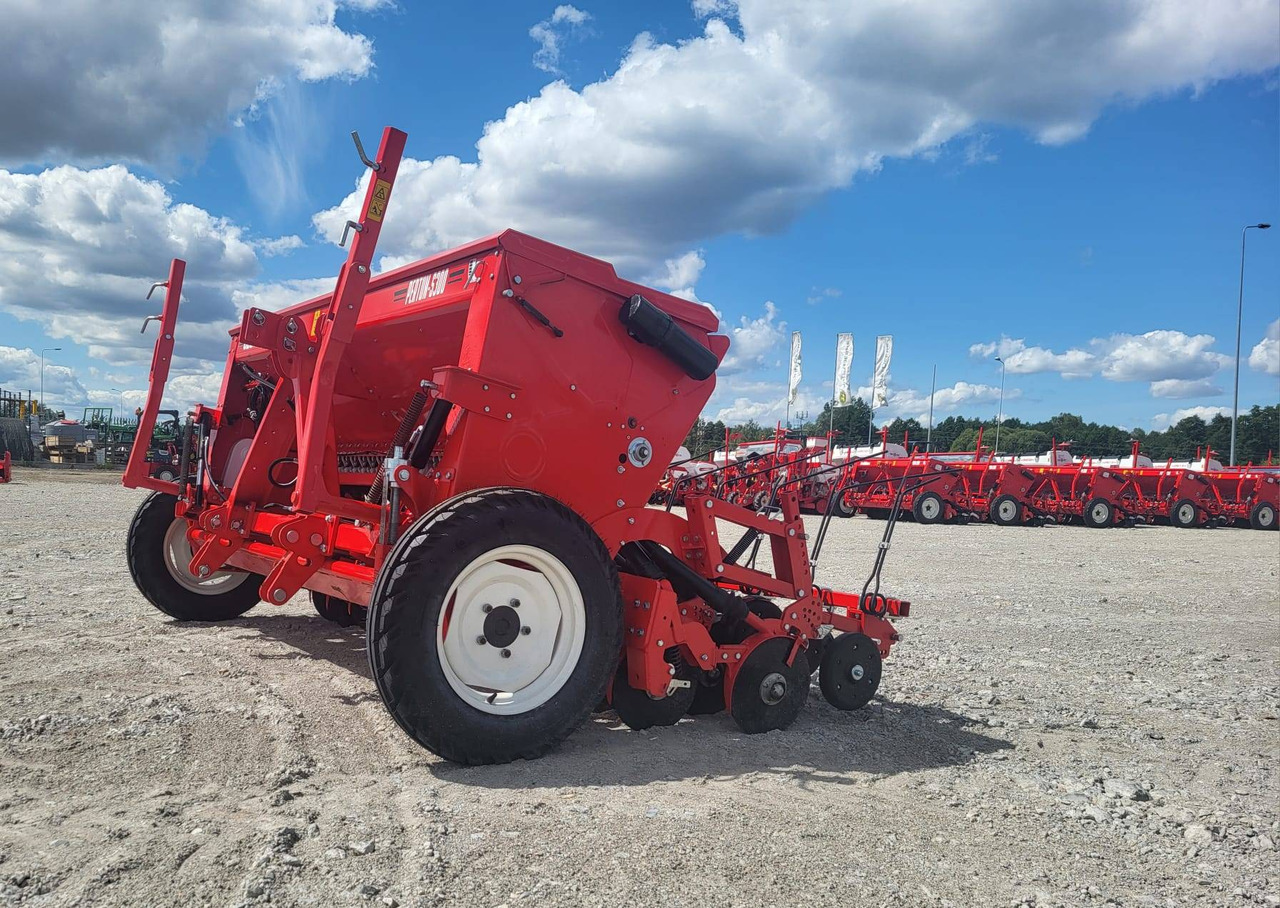 Ozdoken mechanical seed drill Pertum-S 300 - double-disc - on stock - Semoir: photos 4 Ozdoken mechanical seed drill Pertum-S 300 - double-disc - on stock - Semoir: photos 4
