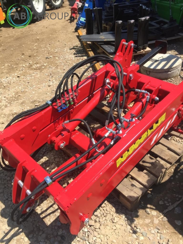 Pomarol front and rear mounted loader - Chargeur frontal pour tracteur: photos 3 Pomarol front and rear mounted loader - Chargeur frontal pour tracteur: photos 3