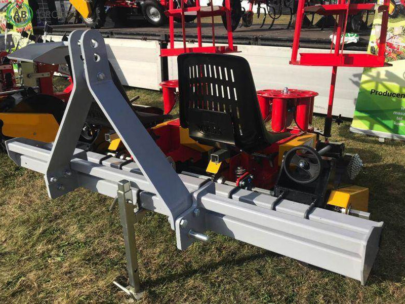 Solan Semi-automatic carousel planter 2 rows/Pflan - Planteuse de pommes de terre: photos 5 Solan Semi-automatic carousel planter 2 rows/Pflan - Planteuse de pommes de terre: photos 5