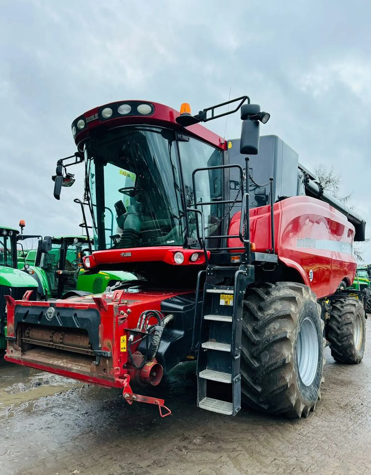 Case IH AFH 8010 - Moissonneuse-batteuse: photos 4 Case IH AFH 8010 - Moissonneuse-batteuse: photos 4