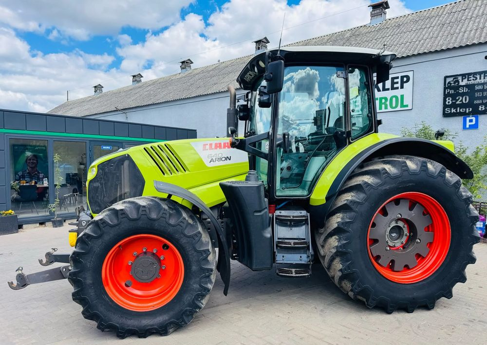 Claas Arion 640 - Tracteur agricole: photos 2 Claas Arion 640 - Tracteur agricole: photos 2