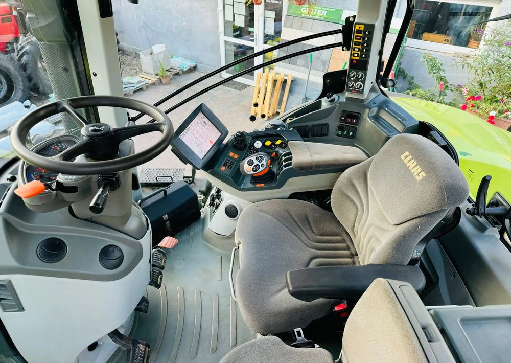 Tracteur agricole Claas Axion 930 CMATIC CEBIS: photos 10 Tracteur agricole Claas Axion 930 CMATIC CEBIS: photos 10