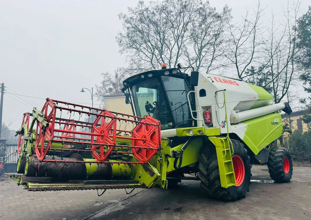 Claas TUCANO 430 APS - Moissonneuse-batteuse: photos 2 Claas TUCANO 430 APS - Moissonneuse-batteuse: photos 2