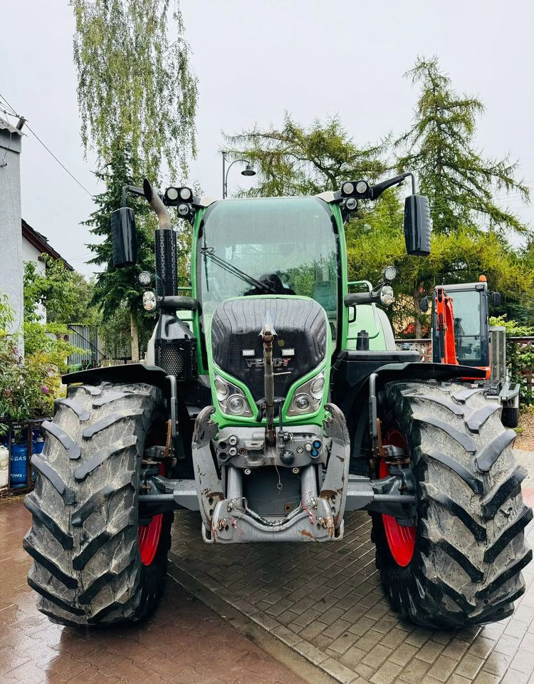 Tracteur agricole Fendt 724 VARIO PROFI: photos 6