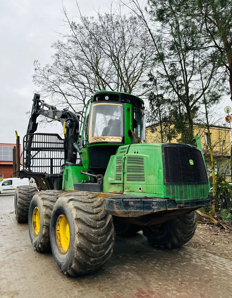 Porteur John Deere 1910E: photos 10 Porteur John Deere 1910E: photos 10