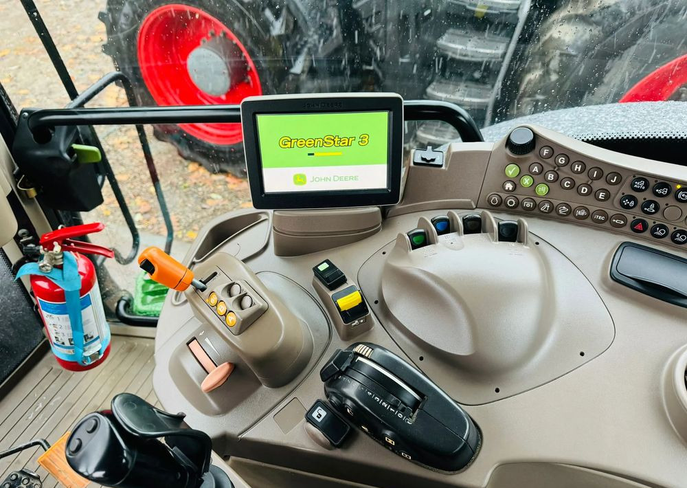 John Deere 6210R - Tracteur agricole: photos 4 John Deere 6210R - Tracteur agricole: photos 4