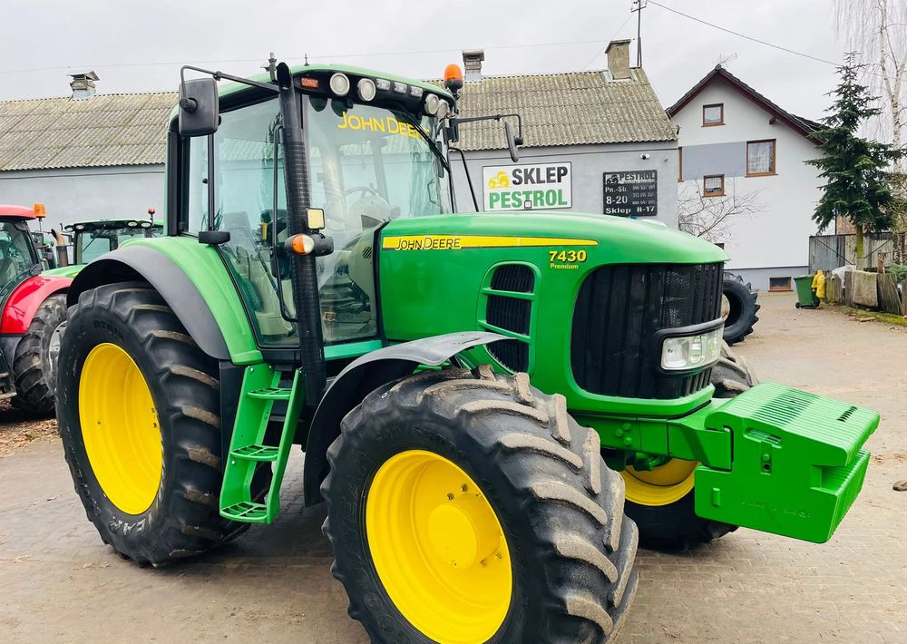 John Deere 7430 - Tracteur agricole: photos 2 John Deere 7430 - Tracteur agricole: photos 2