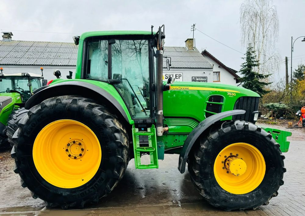 John Deere 7530 PREMIUM - Tracteur agricole: photos 1 John Deere 7530 PREMIUM - Tracteur agricole: photos 1