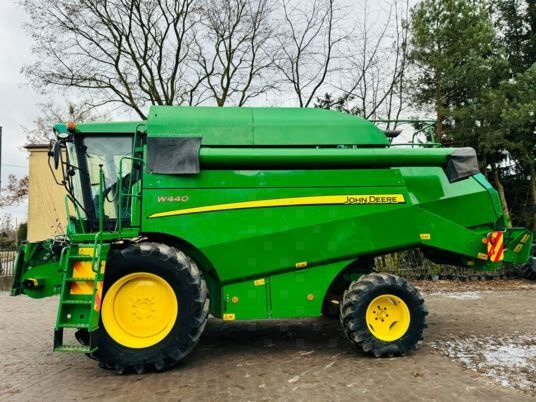 John Deere W440 - Moissonneuse-batteuse: photos 5 John Deere W440 - Moissonneuse-batteuse: photos 5