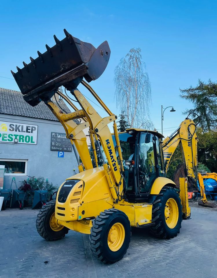 Komatsu WB93R - Tractopelle: photos 1 Komatsu WB93R - Tractopelle: photos 1