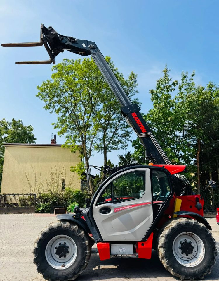 Manitou 635-130 PS+ - Chariot télescopique: photos 3 Manitou 635-130 PS+ - Chariot télescopique: photos 3