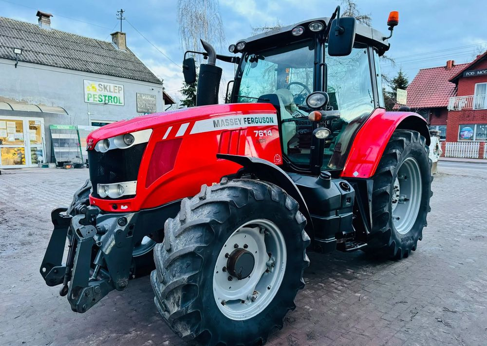 Massey Ferguson 6713 - Tracteur agricole: photos 1 Massey Ferguson 6713 - Tracteur agricole: photos 1