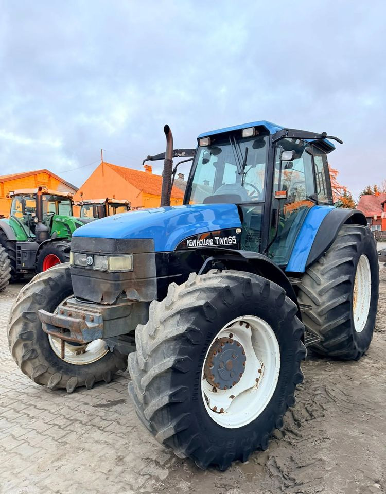New Holland 8360 - Tracteur agricole: photos 3 New Holland 8360 - Tracteur agricole: photos 3