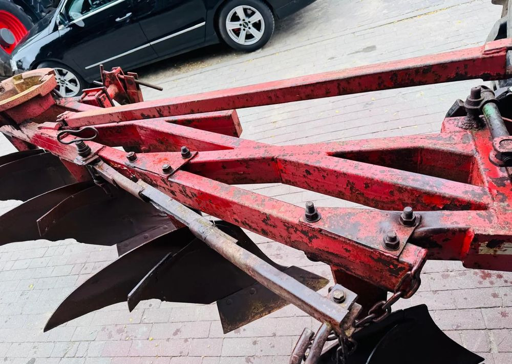 Unia - Charrue: photos 5 Unia - Charrue: photos 5