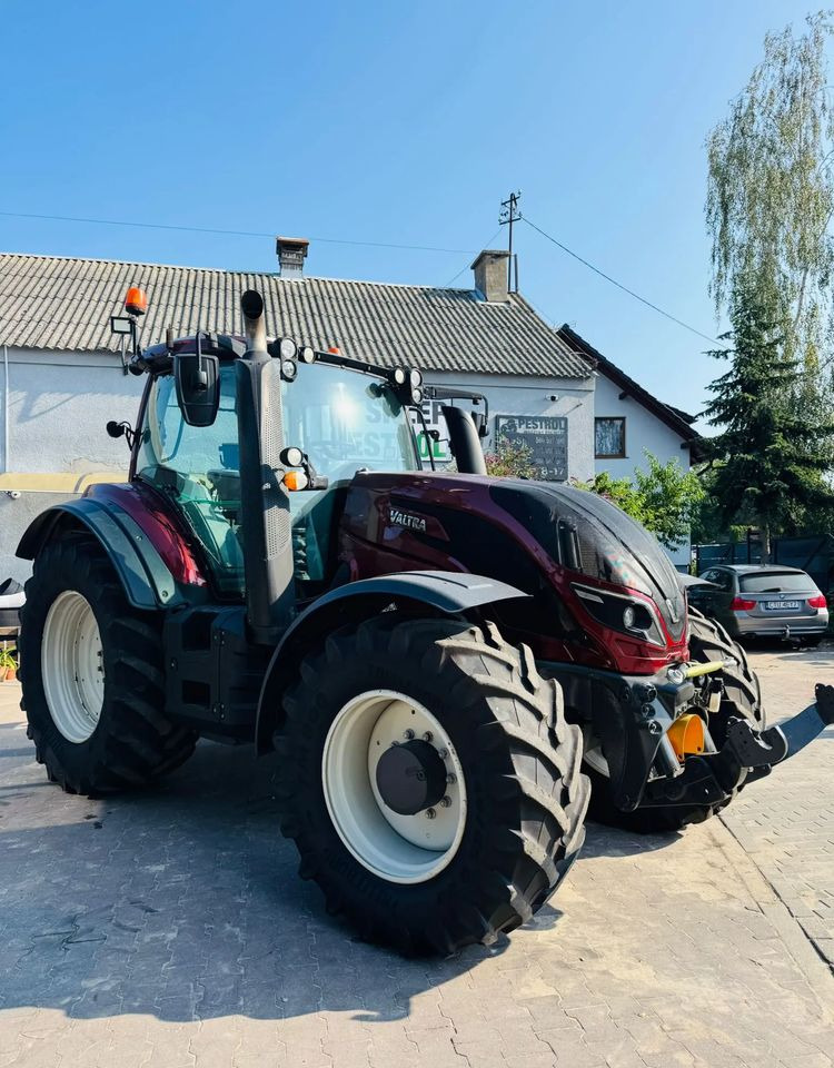 Tracteur agricole Valtra T174 Versu: photos 8