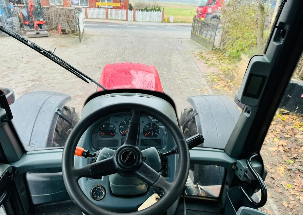Valtra T213 - Tracteur agricole: photos 4 Valtra T213 - Tracteur agricole: photos 4
