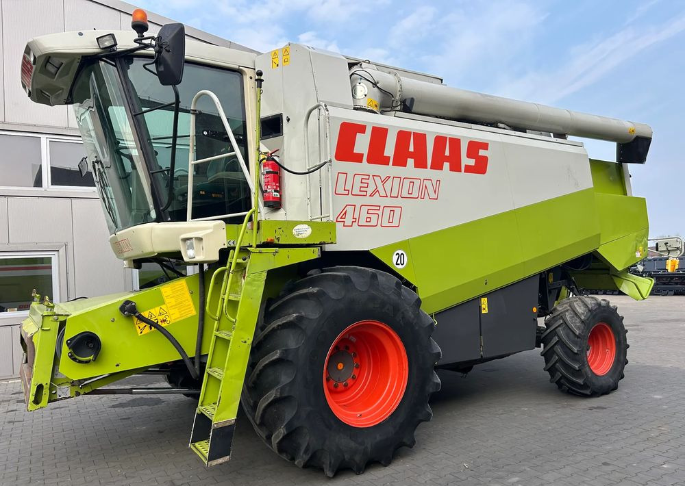 Claas Lexion 460 - Moissonneuse-batteuse: photos 1 Claas Lexion 460 - Moissonneuse-batteuse: photos 1