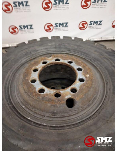 Bridgestone Occ industrieband Bridgestone 8.25-15 - Pneu pour Camion: photos 4 Bridgestone Occ industrieband Bridgestone 8.25-15 - Pneu pour Camion: photos 4