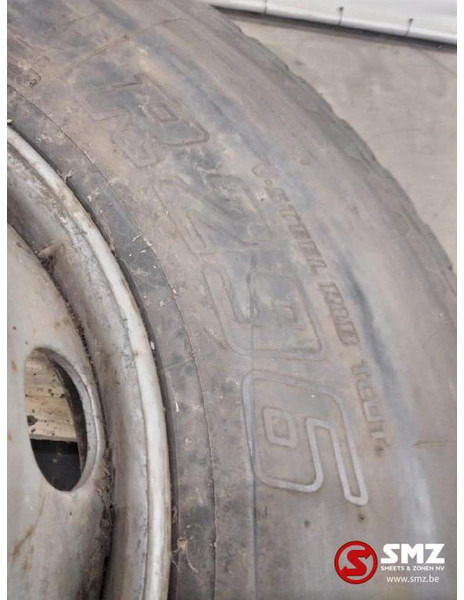 Bridgestone Occ vrachtwagenband Bridgestone 12R22.5 - Pneu pour Camion: photos 4 Bridgestone Occ vrachtwagenband Bridgestone 12R22.5 - Pneu pour Camion: photos 4