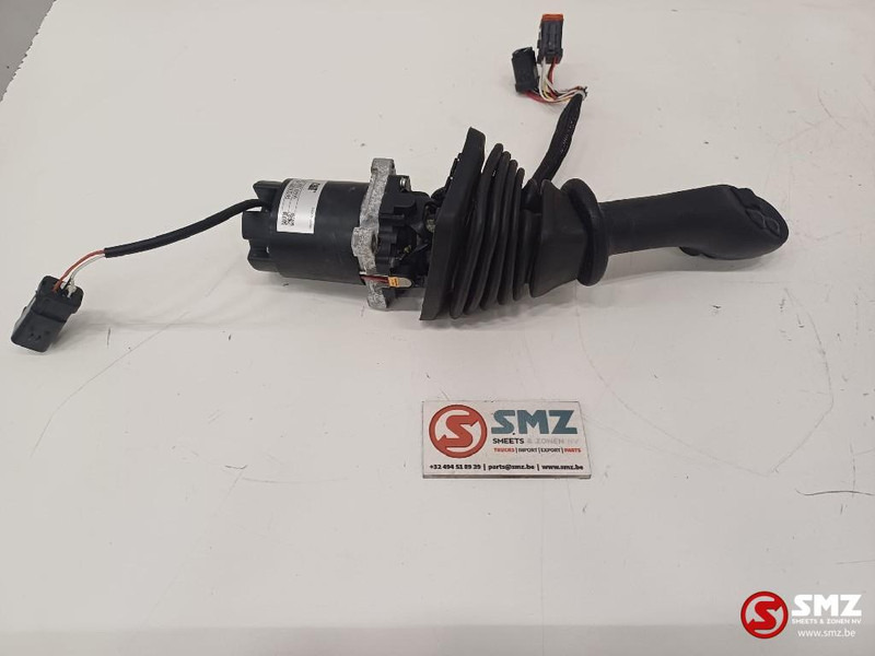 Caterpillar Joystick control + 4 Button right joystickgrip Cat - Cabine et intérieur pour Matériel de manutention: photos 2 Caterpillar Joystick control + 4 Button right joystickgrip Cat - Cabine et intérieur pour Matériel de manutention: photos 2