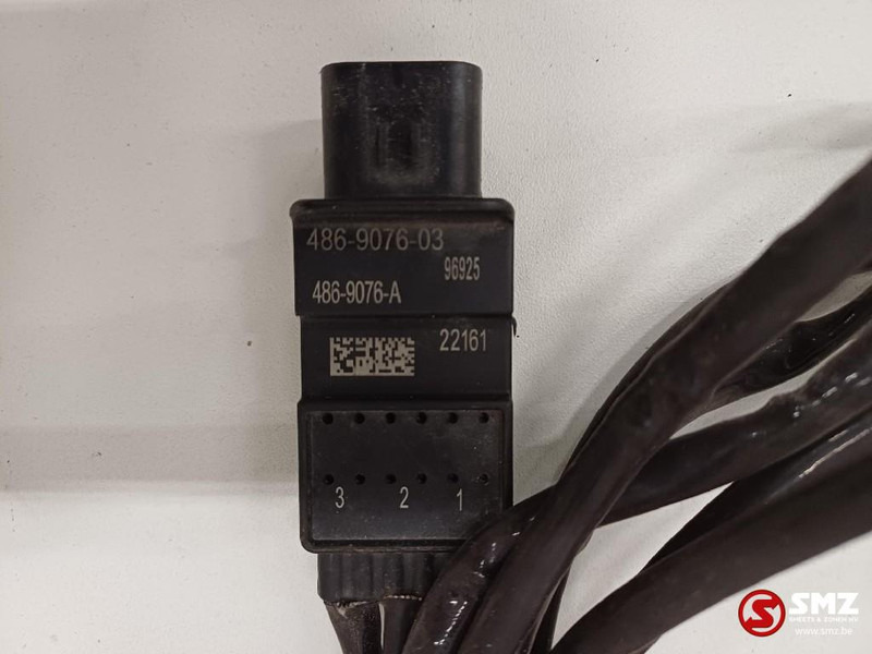 Caterpillar Sensor temperature Caterpillar - Capteur pour Camion: photos 3 Caterpillar Sensor temperature Caterpillar - Capteur pour Camion: photos 3